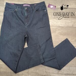 Gloria Vanderbilt Petite Classic Rise Tapered Leg Jeans Size 14P